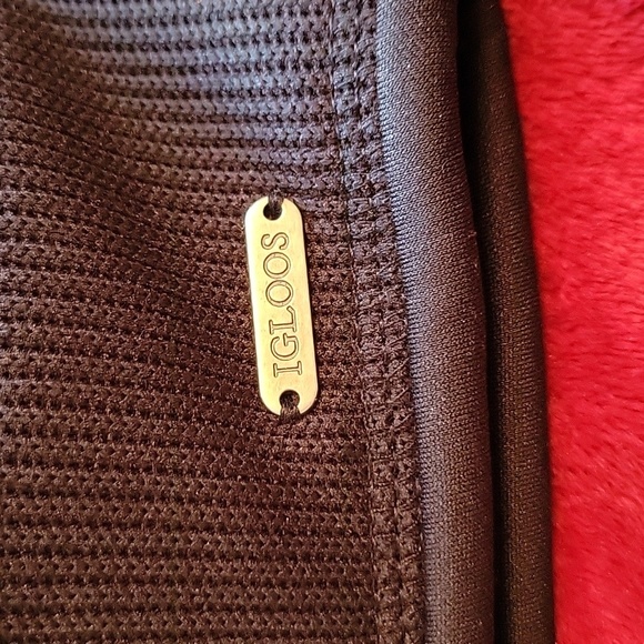 IGLOOS UNISEX ONE SIZE Black Ribbed warm HAT NWT - Picture 2 of 6